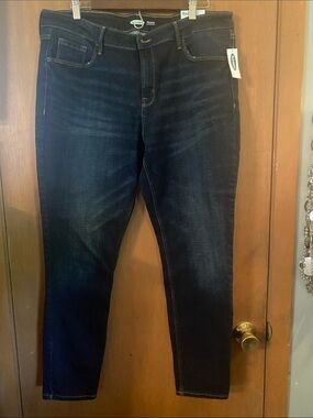 Old Navy Women's Skinny Jeans - Dark Blue Wash